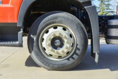 青岛解放 JK6中卡 220马力 4X2 6.8米栏板载货车(国六)(一汽)(4.875速比)(CA1180P28K2L2E6A80)