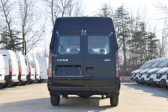 江铃汽车 福顺 2023款 146马力 6座 短轴 2.0T柴油 中高顶多用途乘用车