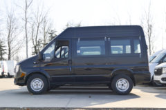 江铃汽车 福顺 2023款 146马力 6座 短轴 2.0T柴油 中高顶多用途乘用车