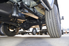 江铃汽车 福顺 2023款 146马力 6座 短轴 2.0T柴油 中高顶多用途乘用车