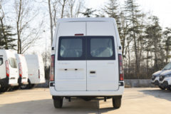 江铃汽车 福顺 2023款 146马力 6座 中轴 2.0T柴油 中高顶多用途乘用车