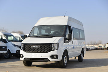 江铃汽车 福顺 2023款 商务型客运版 146马力 2.0T柴油 7座 自动 短轴中高顶轻客