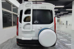 上汽大通 V90 VAN 2.0T 150马力 3座 短轴 自动档旅居车(国六)