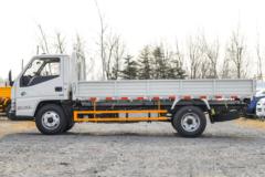 江铃 顺达窄体 129马力 4.22米单排栏板轻卡(液刹)