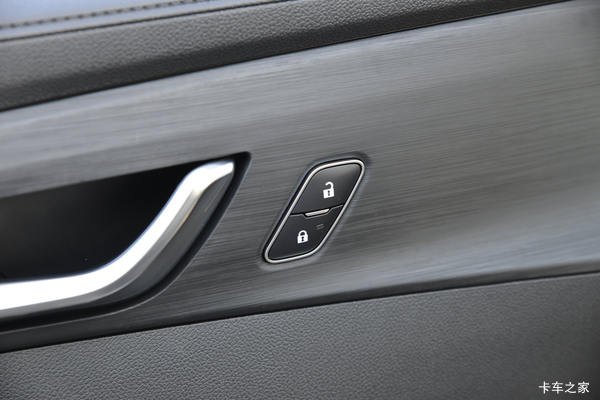 优惠0.3万 常州市宝典皮卡火热促销中