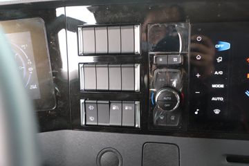 ���� ŷ��EST 360���� 6X2 9.53��AMT�Զ��������ػ���(����)(BJ1259Y6HPL-01)ͼƬ