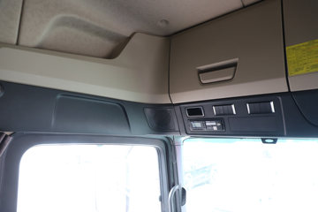 ���� ŷ��EST ������ 320���� 6X2 9.53��AMT�Զ��������ػ���ͼƬ