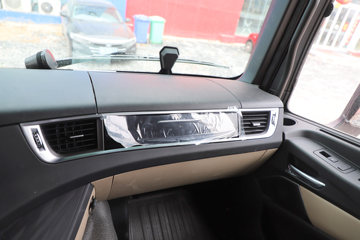 ���� ŷ��EST ������ 320���� 6X2 9.53��AMT�Զ��������ػ���ͼƬ