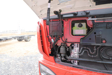 ���� ŷ��EST ������ 320���� 6X2 9.53��AMT�Զ��������ػ���ͼƬ