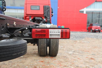 ���� ŷ��EST ������ 320���� 6X2 9.53��AMT�Զ��������ػ���ͼƬ