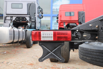 ���� ŷ��EST ������ 320���� 6X2 9.53��AMT�Զ��������ػ���ͼƬ