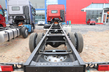 ���� ŷ��EST ������ 320���� 6X2 9.53��AMT�Զ��������ػ���ͼƬ