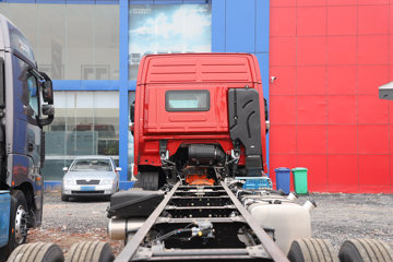 ���� ŷ��EST ������ 320���� 6X2 9.53��AMT�Զ��������ػ���ͼƬ