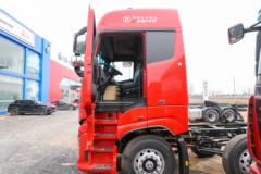 福田 欧曼银河 北方版 520马力 8X4 9.53米AMT自动挡栏板载货车(国六)(BJ1319Y6GRL-01)