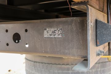 �����ؿ� ����L5000 �콢�� 260���� 4X2 9.8����ʽ�ػ���(����)(SX5189XXYLA721F2)ͼƬ