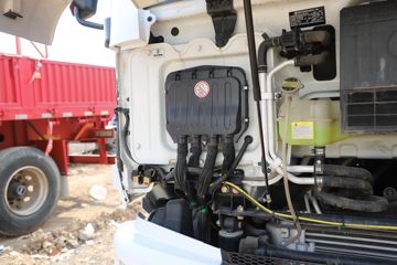 �����ؿ� ����L5000 �콢�� 260���� 4X2 9.8����ʽ�ػ���(����)(SX5189XXYLA721F2)ͼƬ