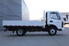 飞碟奥驰 V1系列 115马力 3.7米单排栏板轻卡(国六) 飞碟奥驰 V1系列 115马力 3.7米单排栏板轻卡(国六)