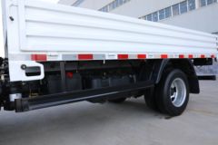 飞碟奥驰 V1系列 115马力 3.7米单排栏板轻卡(国六) 飞碟奥驰 V1系列 115马力 3.7米单排栏板轻卡(国六)