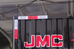 江铃 凯运+ 快递快运版 146马力 4.2米单排厢式轻卡(国六)