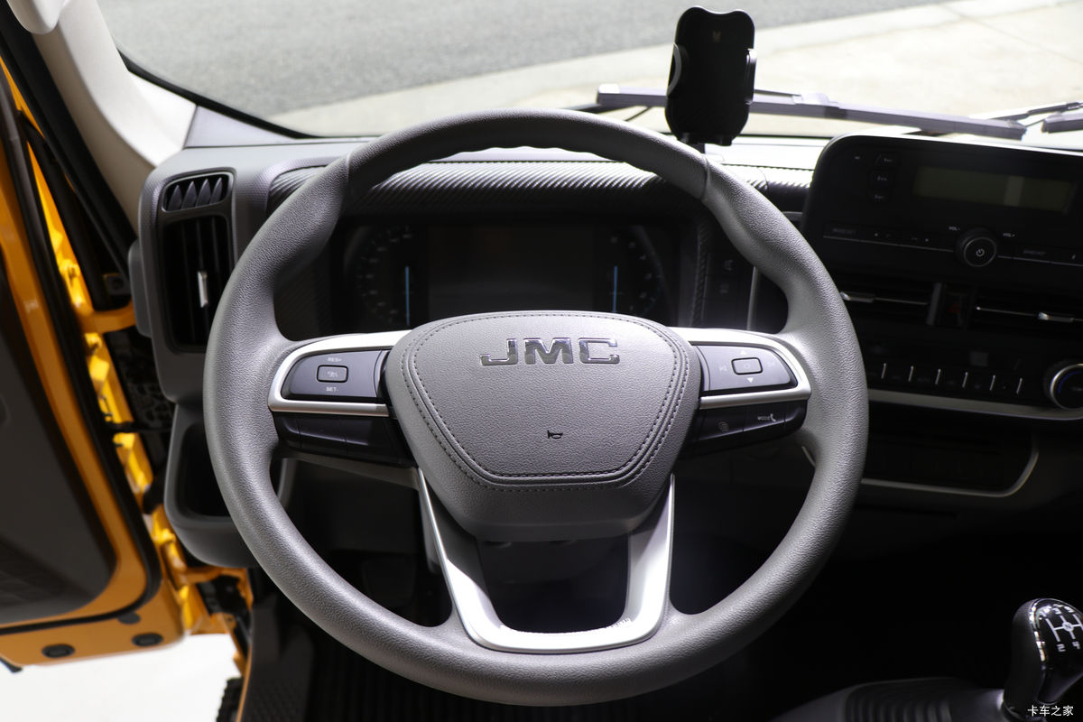 ���� ����+ ���̰� 129���� 3.2��˫�������Ῠ(JX1043TSGB26)��ʻ��                                               