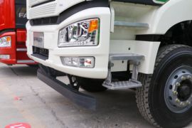 一汽解放底盘&nbsp;混凝土搅拌车外观                                                图片