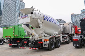 一汽解放底盘&nbsp;混凝土搅拌车外观                                                图片