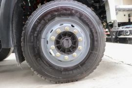 一汽解放底盘&nbsp;混凝土搅拌车底盘                                                图片