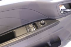 江铃 凯运+ 果蔬版 152马力 4.2米单排仓栅式轻卡(JX5049CCYT0J26)