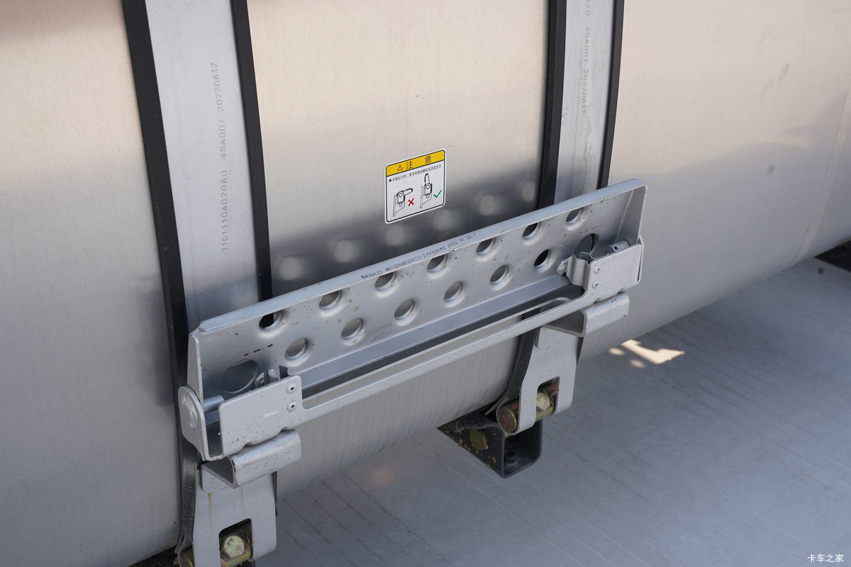  H5 460 6X4 AMTԶǣ()(LZ4250H5DC1)                                                