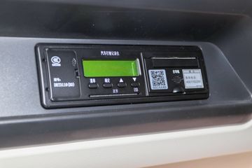 һ����� J6V �캽�� 560���� 8X4 9.4��AMT�Զ�����դʽ�ػ���(CA5310CCYP66K24L7T4E6)ͼƬ