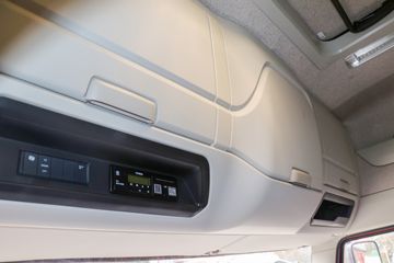 һ����� J6V �캽�� 560���� 8X4 9.4��AMT�Զ�����դʽ�ػ���(CA5310CCYP66K24L7T4E6)ͼƬ