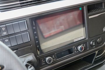 һ����� J6V �캽�� 560���� 8X4 9.4��AMT�Զ�����դʽ�ػ���(CA5310CCYP66K24L7T4E6)ͼƬ