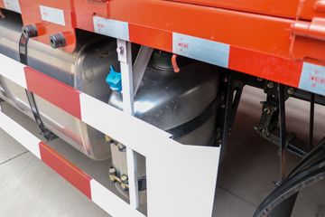 һ����� J6V �캽�� 560���� 8X4 9.4��AMT�Զ�����դʽ�ػ���(CA5310CCYP66K24L7T4E6)ͼƬ