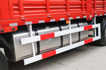 һ����� J6V �캽�� 560���� 8X4 9.4��AMT�Զ�����դʽ�ػ���(CA5310CCYP66K24L7T4E6)ͼƬ