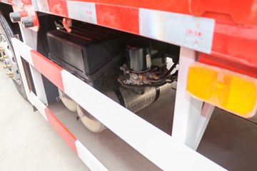 һ����� J6V �캽�� 560���� 8X4 9.4��AMT�Զ�����դʽ�ػ���(CA5310CCYP66K24L7T4E6)ͼƬ