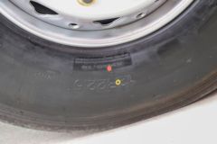 一汽解放 J6V 领航版 560马力 8X4 9.4米AMT自动档仓栅式载货车(CA5310CCYP66K24L7T4E6)