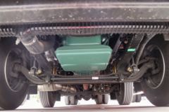 一汽解放 J6V 领航版 560马力 8X4 9.4米AMT自动档仓栅式载货车(CA5310CCYP66K24L7T4E6)