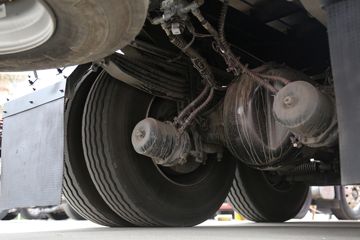 �ൺ��� JH6�ؿ� 290���� 6X2R 9.5����������ʽ�ػ���(����)ͼƬ