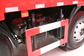 龙V&nbsp;自卸车底盘                                                图片