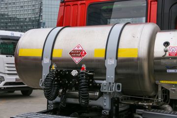 �ൺ��� ��VH 480���� 6X4 LNGǣ����(Һ��)ͼƬ