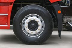 青岛解放 悍VH 480马力 6X4 LNG牵引车(液缓)
