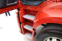 一汽解放 J6G 280马力 4X2 6.8米冷藏车(国六)(CA5180XLCP62K1L4E6)