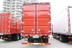 一汽解放 J6G 领航版 320马力 6X2 9.7米厢式载货车(国六)(CA5250XXYP62K1L5T3E6)