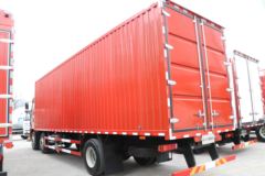 一汽解放 J6G 领航版 320马力 6X2 9.7米厢式载货车(国六)(CA5250XXYP62K1L5T3E6)