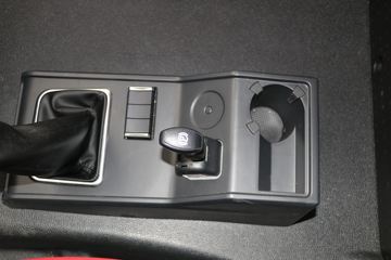 һ����� J6G �캽�� 320���� 6X2 9.7����ʽ�ػ���(����)(CA5250XXYP62K1L5T3E6)ͼƬ