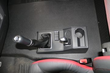 һ����� J6G �캽�� 320���� 6X2 9.7����ʽ�ػ���(����)(CA5250XXYP62K1L5T3E6)ͼƬ