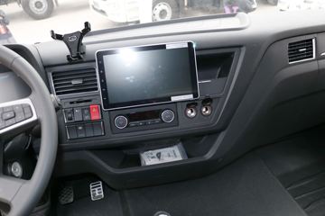 һ����� J6G �캽�� 320���� 6X2 9.7����ʽ�ػ���(����)(CA5250XXYP62K1L5T3E6)ͼƬ