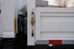凯马 凯捷M3 尊享版 2.2L 95马力 CNG 4.16米单排栏板轻卡(国六)(KMC1043NG336DP6)