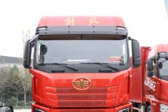 青岛解放 JH6重卡 520马力 8X4 9.4米AMT自动档仓栅式载货车(CA5310CCYP25K2L7T4E6A80)