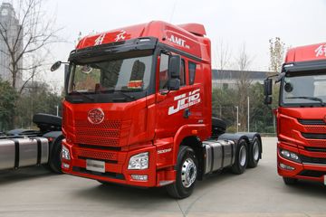 青岛解放 JH6重卡 质惠版 500马力 6X4 AMT自动档牵引车